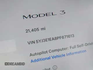 2023 Tesla Model 3 z VIN 5YJ3E1EA8PF671613, wystawiony jako IAAI lot #41737438 z przebiegiem 21 405 mil mil oraz . Historia ofert i sprzedaży dostępna na DreamBid. Obrazek 15.