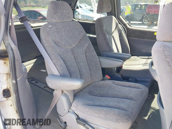 1999 Dodge Caravan z VIN 1B4GP45G2XB554868, wystawiony jako IAAI lot #41882038 z przebiegiem 130 743 mil mil oraz . Historia ofert i sprzedaży dostępna na DreamBid. Obrazek 8.