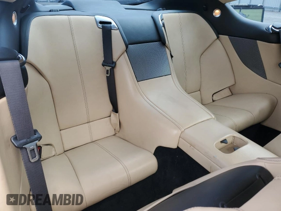 2007 Aston Martin DB9 z VIN SCFAD01A77GA07808, wystawiony jako Copart lot #48063115 z przebiegiem 53 195 mil mil oraz Szkody całkowita. Historia ofert i sprzedaży dostępna na DreamBid. Obrazek 10.