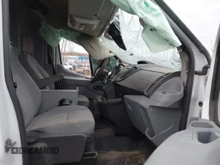 2017 Ford Transit с VIN 1FTYR2CG1HKB01948, выставлен на аукционе IAAI как лот 42005762 с пробегом Не указан миль и . История ставок и продаж доступна на DreamBid. Изображение 5.