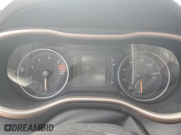 2017 Jeep Cherokee Altitude z VIN 1C4PJLAB4HW540506, wystawiony jako Copart lot #62934975 z przebiegiem Nie podano mil oraz Nie do naprawy • Non repairable. Historia ofert i sprzedaży dostępna na DreamBid. Obrazek 9.