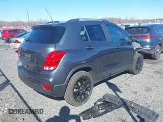 2022 Chevrolet Trax LT with VIN KL7CJPSM4NB508841, listed as a IAAI auction lot 41860388 with 22,414 mi miles and . Bid and sale history available at carsss.com. Image 4.