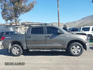 2008 Toyota Tundra z VIN 5TFEV54178X038920, wystawiony jako IAAI lot #41668006 z przebiegiem 217 053 mil mil oraz . Historia ofert i sprzedaży dostępna na DreamBid. Obrazek 13.