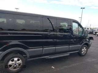 2017 Ford Transit XL с VIN 1FBZX2ZM8HKB08231, выставлен на аукционе IAAI как лот 41422653 с пробегом Не указан миль и . История ставок и продаж доступна на DreamBid. Изображение 14.