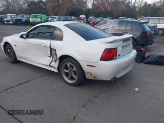 2001 Ford Mustang GT Deluxe with VIN 1FAFP42XX1F112123, listed as a IAAI auction lot 41343901 with 229,729 mi miles. Bid and sale history available at carsss.com. Image 3.