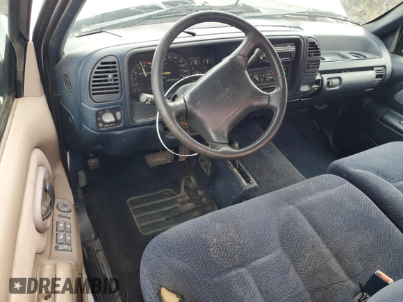 1995 GMC Sierra 1500 with VIN 1GTEK14K0SZ563517, listed as a Copart auction lot 50977315 with 280,549 mi miles and Salvage Title. Bid and sale history available at DreamBid. Image 8.