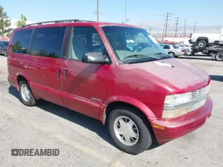 1998 Chevrolet Astro with VIN 1GNDM19W5WB131741, listed as a IAAI auction lot 41993985 with 87,362 mi miles. Bid and sale history available at carsss.com. Image 1.