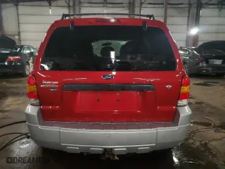 2007 Ford Escape XLT with VIN 1FMCU93197KA92035, listed as a Copart auction lot 47050015 with 246,808 mi miles and Salvage Title. Bid and sale history available at carsss.com. Image 6.