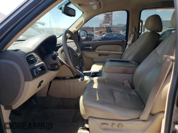 2011 GMC Yukon XL SLT with VIN 1GKS1KE06BR130717, listed as a Copart auction lot 54953325 with 226,053 mi miles and Clean Title. Bid and sale history available at carsss.com. Image 7.