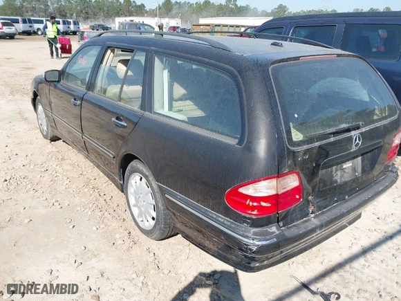 2002 Mercedes-Benz E-Class with VIN WDBJH65J62B409109, listed as a IAAI auction lot 41356297 with NaN miles. Bid and sale history available at carsss.com. Image 3.