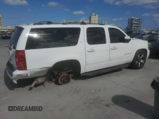 2013 Chevrolet Suburban LT with VIN 1GNSCJE01DR227690, listed as a Copart auction lot 48963485 with 184,298 mi miles and Salvage Title. Bid and sale history available at carsss.com. Image 3.