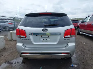 2011 Kia Sorento SX with VIN 5XYKWDA23BG136523, listed as a IAAI auction lot 42113753 with 255,916 mi miles and . Bid and sale history available at carsss.com. Image 17.