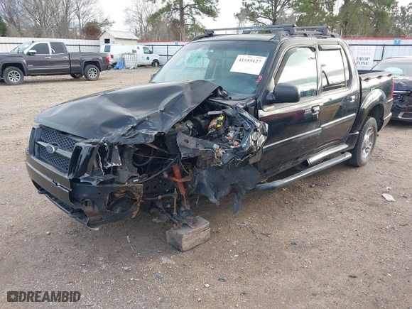 2004 Ford Explorer Sport Trac XLS with VIN 1FMZU77K64UB43072, listed as a IAAI auction lot 41555127 with 175,269 mi miles. Bid and sale history available at carsss.com. Image 2.