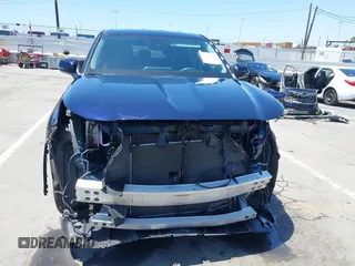 2022 Toyota Highlander LE with VIN 5TDZZRAH2NS550598, listed as a IAAI auction lot 42317212 with 42,102 mi miles and . Bid and sale history available at DreamBid. Image 13.