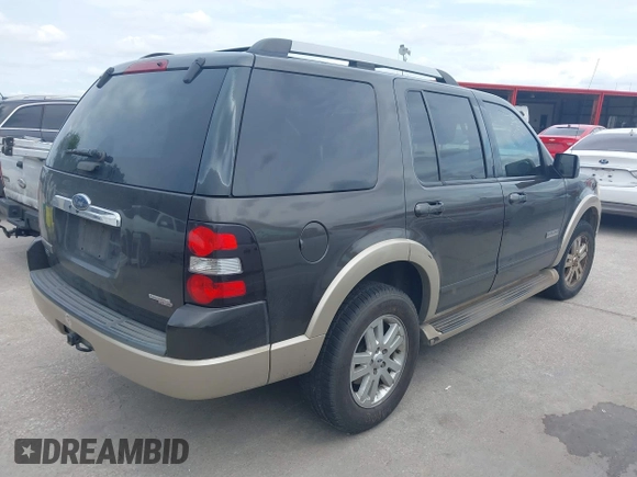 2007 Ford Explorer Eddie Bauer z VIN 1FMEU64E67UA75755, wystawiony jako IAAI lot #42363410 z przebiegiem 243 746 mil mil oraz . Historia ofert i sprzedaży dostępna na DreamBid. Obrazek 4.