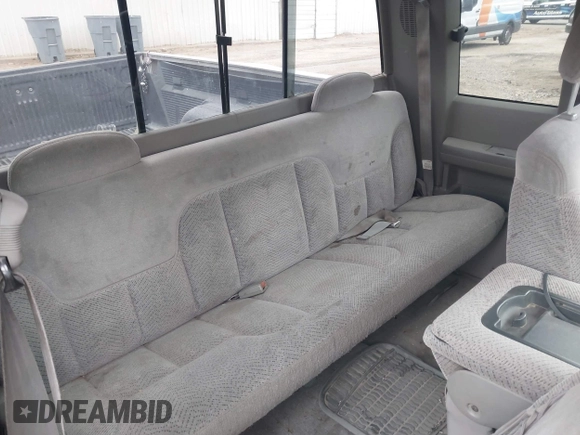 1998 Chevrolet Silverado 1500 with VIN 2GCEC19R3W1122806, listed as a IAAI auction lot 42153517 with 271,788 mi miles and . Bid and sale history available at DreamBid. Image 8.