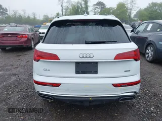 2023 Audi Q5 S line Premium Plus z VIN WA1EAAFY9P2089095, wystawiony jako IAAI lot #42263035 z przebiegiem 10 279 mil mil oraz . Historia ofert i sprzedaży dostępna na DreamBid. Obrazek 16.
