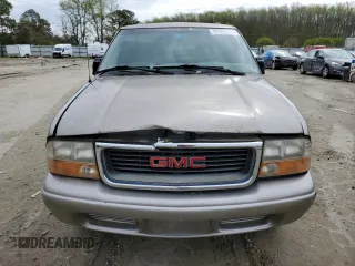 2000 GMC Jimmy SL with VIN 1GKCS13W6Y2293842, listed as a Copart auction lot 49449164 with 101,305 mi miles and Clean Title. Bid and sale history available at carsss.com. Image 5.
