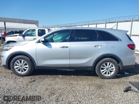 2020 Kia Sorento LX with VIN 5XYPG4A3XLG635252, listed as a IAAI auction lot 41424255 with 94,489 mi miles. Bid and sale history available at carsss.com. Image 14.
