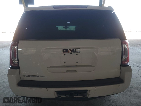 2017 GMC Yukon XL SLE with VIN 1GKS1FKC8HR222023, listed as a Copart auction lot 67496724 with 125,155 mi miles and Salvage Title. Bid and sale history available at carsss.com. Image 6.