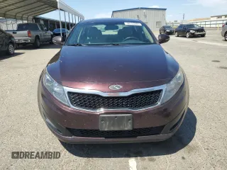 2013 Kia Optima LX z VIN 5XXGM4A70DG230213, wystawiony jako Copart lot #58193905 z przebiegiem 116 106 mil mil oraz Szkoda całkowita • Salvage title. Historia ofert i sprzedaży dostępna na DreamBid. Obrazek 5.