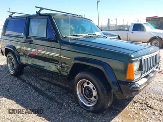 1996 Jeep Cherokee z VIN 1J4FT27S2TL147793, wystawiony jako IAAI lot #41568265 z przebiegiem 223 742 mil mil oraz . Historia ofert i sprzedaży dostępna na DreamBid. Obrazek 1.