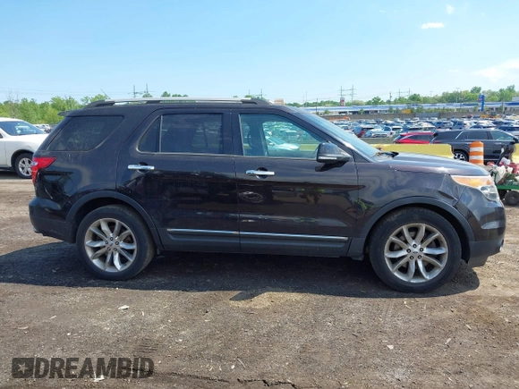 2014 Ford Explorer XLT z VIN 1FM5K8D8XEGA83963, wystawiony jako IAAI lot #42225180 z przebiegiem 161 583 mil mil oraz . Historia ofert i sprzedaży dostępna na DreamBid. Obrazek 13.