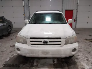 2007 Toyota Highlander with VIN JTEGD21AX70165811, listed as a IAAI auction lot 41582884 with 216,497 mi miles. Bid and sale history available at carsss.com. Image 12.