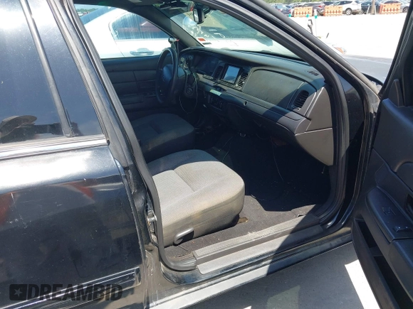 2010 Ford Police Interceptor с VIN 2FABP7BV2AX139125, выставлен на аукционе IAAI как лот 42795564 с пробегом 186 767 миль миль и . История ставок и продаж доступна на DreamBid. Изображение 5.