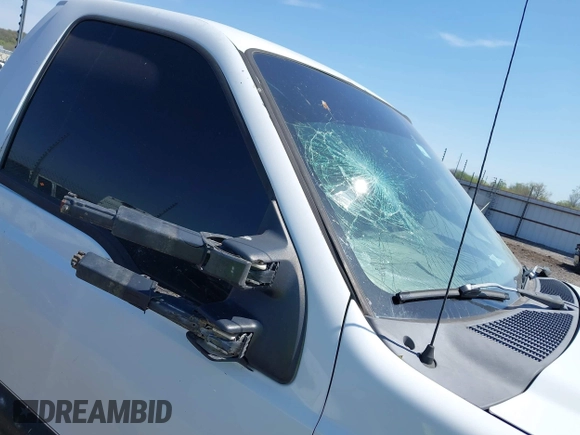 2008 Ford F-250 XL with VIN 1FTNF215X8EE19093, listed as a IAAI auction lot 41991443 with 205,297 mi miles and . Bid and sale history available at DreamBid. Image 17.