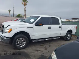 2013 Ford F-150 XL with VIN 1FTFW1ET7DKD70468, listed as a IAAI auction lot 40952588 with 208,052 mi miles. Bid and sale history available at carsss.com. Image 14.