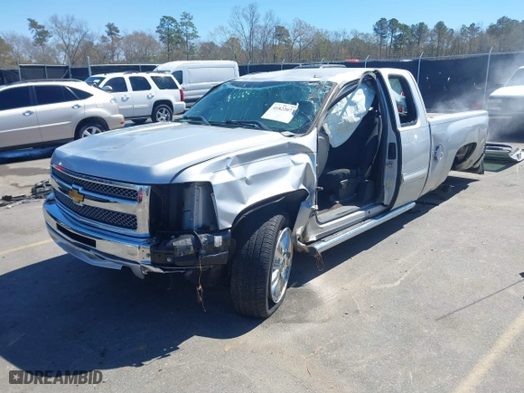 2012 Chevrolet Silverado 1500 LT with VIN 1GCRCSE06CZ274242, listed as a IAAI auction lot 41822073 with 132,804 mi miles. Bid and sale history available at carsss.com. Image 2.