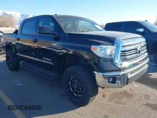 2016 Toyota Tundra 4WD Truck SR5 with VIN 5TFDW5F19GX565927, listed as a IAAI auction lot 41441563 with 125,285 mi miles. Bid and sale history available at carsss.com. Image 1.