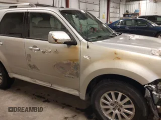 2008 Mercury Mariner Premier с VIN 4M2CU971X8KJ13808, выставлен на аукционе IAAI как лот 42301476 с пробегом 217 370 миль миль и . История ставок и продаж доступна на DreamBid. Изображение 14.