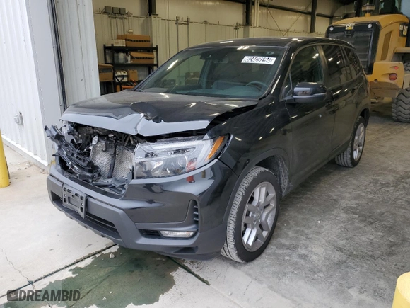 2024 Honda Passport EX-L with VIN 5FNYF8H59RB015546, listed as a Copart auction lot 82409284 with 17,501 mi miles and Clean Title. Bid and sale history available at carsss.com. Image 1.