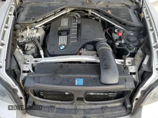 2010 BMW X6 xDrive35i z VIN 5UXFG4C51AL225532, wystawiony jako Copart lot #87133284 z przebiegiem 190 450 mil mil oraz Tytuł czysty. Historia ofert i sprzedaży dostępna na DreamBid. Obrazek 12.