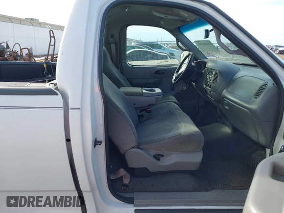 2001 Ford F-150 XL with VIN 3FTZF17241MA13884, listed as a IAAI auction lot 41406411 with Not provided miles and . Bid and sale history available at DreamBid. Image 5.