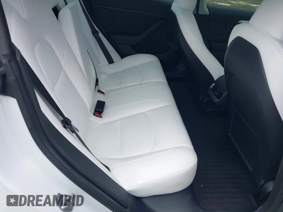 2023 Tesla Model 3 z VIN 5YJ3E1EA8PF608429, wystawiony jako IAAI lot #42345888 z przebiegiem 14 907 mil mil oraz . Historia ofert i sprzedaży dostępna na DreamBid. Obrazek 8.