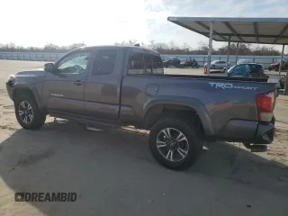 2017 Toyota Tacoma SR5 z VIN 5TFRZ5CN6HX034934, wystawiony jako Copart lot #42181755 z przebiegiem 176 511 mil mil oraz Szkoda całkowita • Salvage title. Historia ofert i sprzedaży dostępna na DreamBid. Obrazek 2.