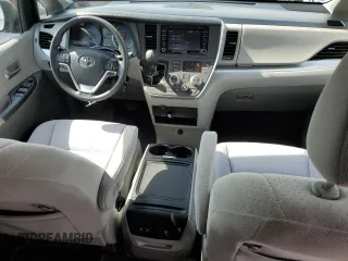 2020 Toyota Sienna LE with VIN 5TDJZ3DC5LS241702, listed as a Copart auction lot 59013815 with 49,087 mi miles and Salvage title. Bid and sale history available at DreamBid. Image 8.