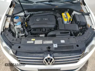 2014 Volkswagen Passat Wolfsburg Edition z VIN 1VWAT7A33EC022610, wystawiony jako Copart lot #51135715 z przebiegiem 94 537 mil mil oraz Czysty tytuł • Clean title. Historia ofert i sprzedaży dostępna na DreamBid. Obrazek 11.