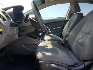 2018 Kia Forte LX with VIN 3KPFK4A70JE209058, listed as a Copart auction lot 52252145 with 39,392 mi miles and Salvage Title. Bid and sale history available at carsss.com. Image 7.