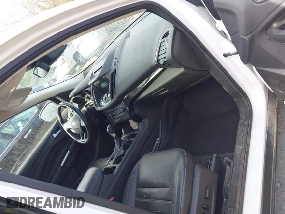 2017 Ford Escape Titanium with VIN 1FMCU9JD9HUB40135, listed as a IAAI auction lot 42054533 with 68,255 mi miles. Bid and sale history available at carsss.com. Image 5.