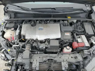 2017 Toyota Prius Plus z VIN JTDKARFPXH3042572, wystawiony jako Copart lot #50254764 z przebiegiem 95 458 mil mil oraz Szkoda całkowita • Salvage title. Historia ofert i sprzedaży dostępna na DreamBid. Obrazek 11.