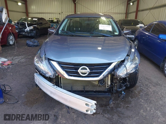 2018 Nissan Altima SV with VIN 1N4AL3AP3JC220232, listed as a IAAI auction lot 42037929 with 54,908 mi miles and . Bid and sale history available at carsss.com. Image 6.