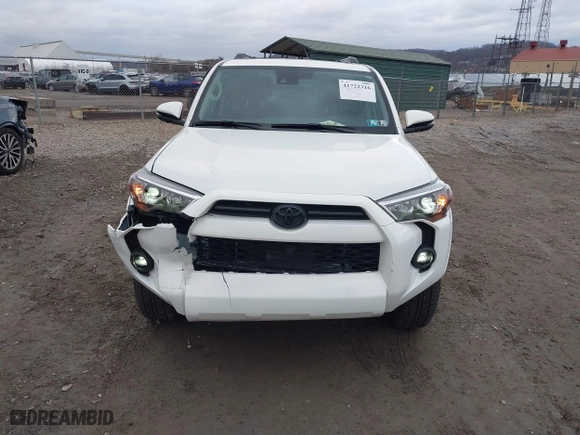 2024 Toyota 4Runner SR5 Premium with VIN JTENU5JR7R6259742, listed as a IAAI auction lot 41722316 with 12,059 mi miles. Bid and sale history available at carsss.com. Image 12.