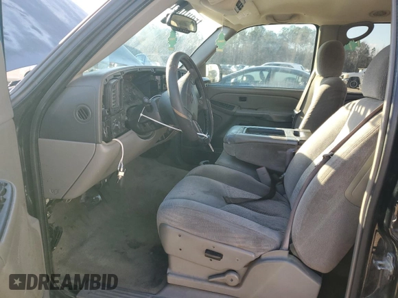 2006 Chevrolet Suburban LS with VIN 1GNEC16Z16J126581, listed as a Copart auction lot 89400975 with 271,755 mi miles and Salvage Title. Bid and sale history available at carsss.com. Image 7.