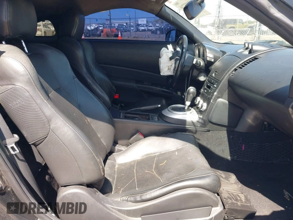 2008 Nissan 350Z Grand Touring with VIN JN1BZ34EX8M750793, listed as a IAAI auction lot 42093716 with 124,386 mi miles. Bid and sale history available at carsss.com. Image 5.
