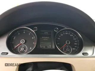 2013 Volkswagen CC Lux с VIN WVWRN7AN5DE513054, выставлен на аукционе Copart как лот 50998605 с пробегом 107 106 миль миль и Списание • Salvage title. История ставок и продаж доступна на DreamBid. Изображение 9.
