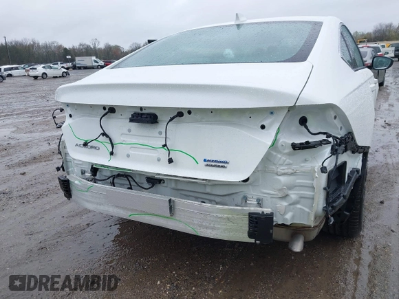 2024 Honda Accord Touring с VIN 1HGCY2F80RA090757, выставлен на аукционе IAAI как лот 41999518 с пробегом 3 862 миль миль и . История ставок и продаж доступна на DreamBid. Изображение 18.